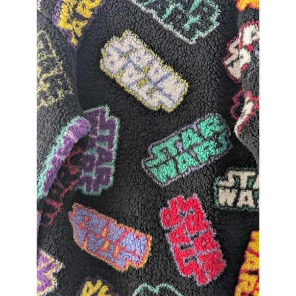 Star Wars Sherpa Pullover Sz L Sweatshirt Disney Parks Unisex Red Trim Cosplay - Picture 8 of 9